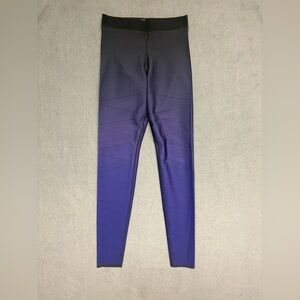 Women’s Ultracor Multishaded Z Hole Pattern leggings  Sz. S